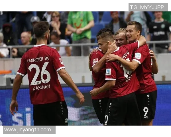 汉诺威与汉堡对决前瞻及比分预测分析，谁能笑到最后